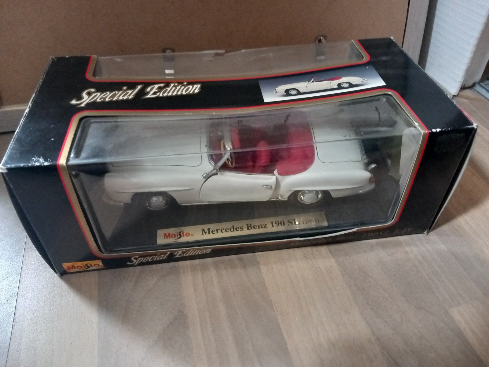 Maisto Special Edition Mercedes Benz 190SL 1:18, Ophalen of Verzenden, Gebruikt, Auto, Maisto