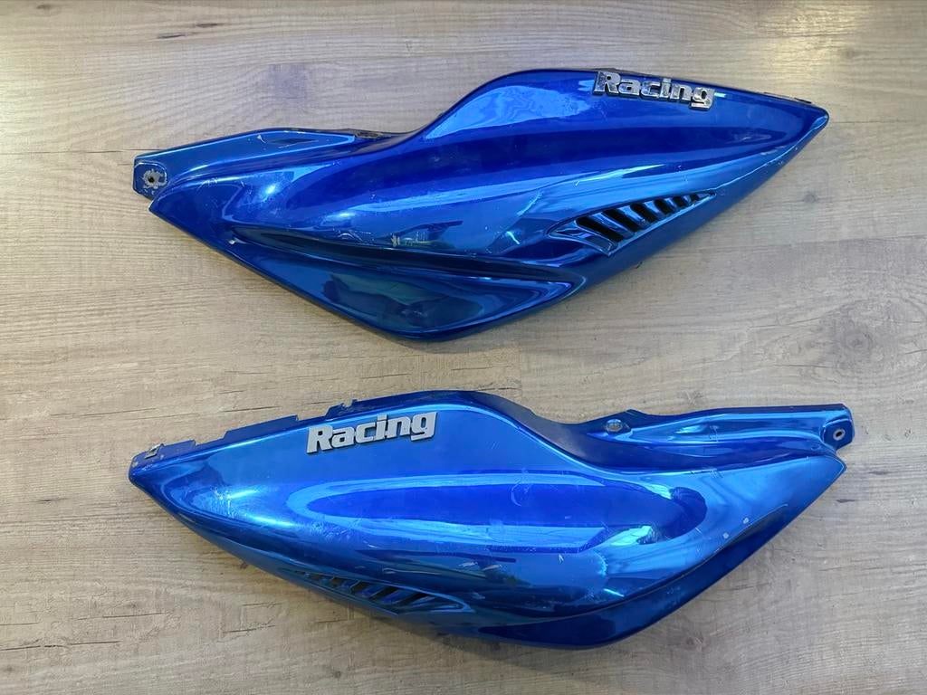 Blauwe TNT zijkappen voor Yamaha Aerox, Ophalen of Verzenden, Gebruikt, Kap, Yamaha