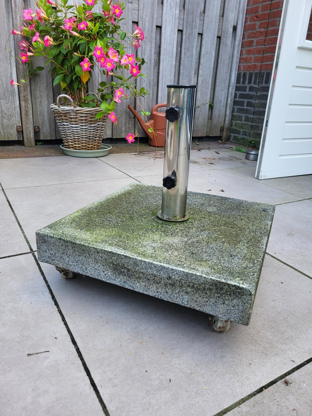 parasolvoet, beton, op wieltjes, Tuin en Terras, Ophalen, Gebruikt, Minder dan 1 meter, Parasolvoet
