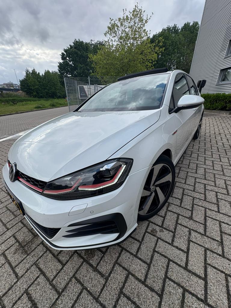 Volkswagen Golf 7.5 GTI Performance DSG – Stage 1 – 300PK, 4 cilinders, Wit, 1600 kg, 1308 kg