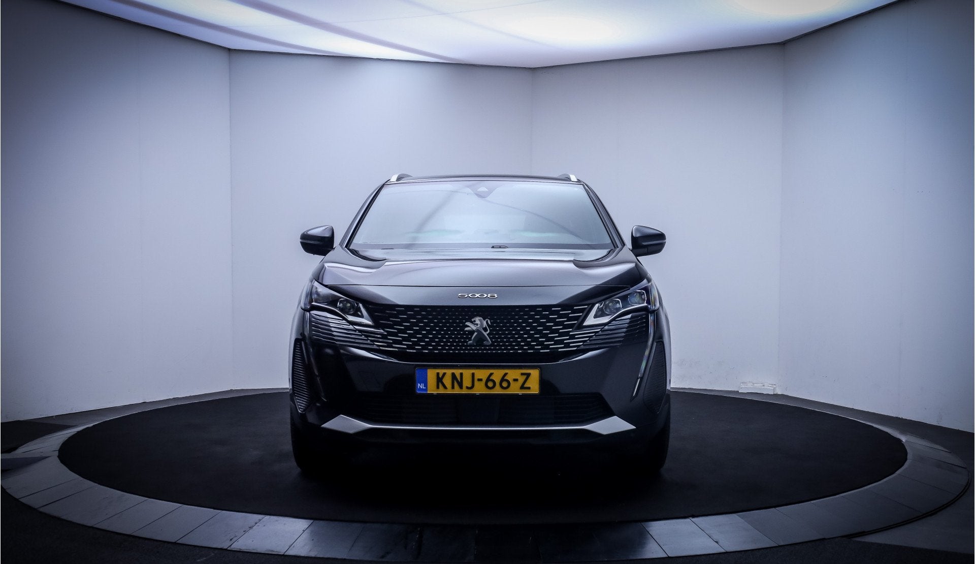Peugeot 5008 1.2T Aut 7p GT Pack FULL LED | 360 CAM | ACC |, Dealer onderhouden, 15 km/l, Gebruikt, Zwart