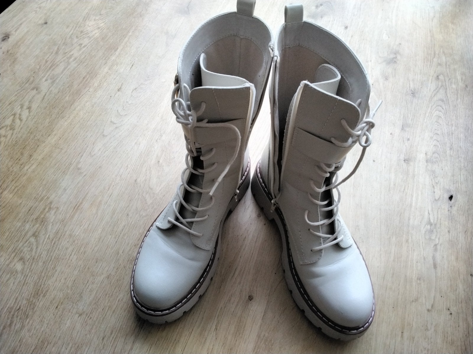Witte veterlaarzen met rits - Zo goed als nieuw, Ophalen, Zo goed als nieuw, Wit