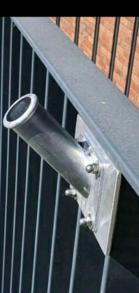 Te koop vlaggenstokhouder voor hekwerk of balkon, Ophalen of Verzenden, Nieuw