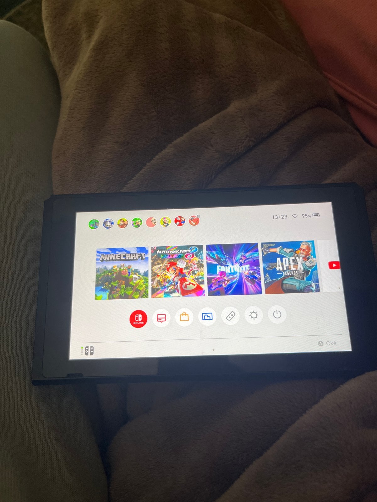 Nintendo Switch OLED met Joy-Cons en games, Switch OLED, Met games, Met 2 controllers, Ophalen of Verzenden