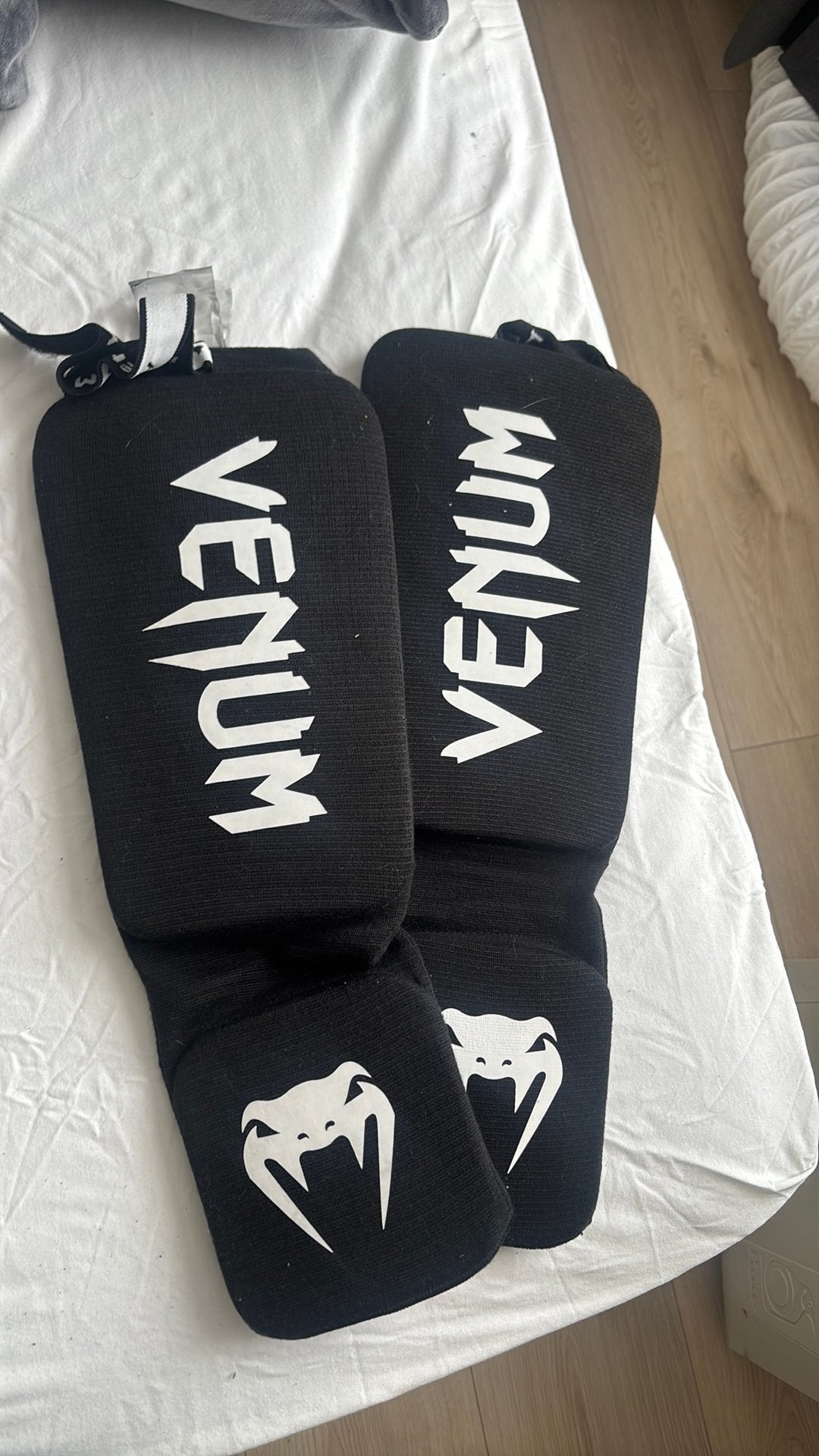 Venum scheenbeschermers nieuw, Sport en Fitness, Verzenden, Nieuw, Overige