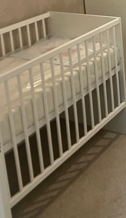 Ledikant en pocketveringmatras, Ophalen, Wit, 190 cm of minder, Zo goed als nieuw