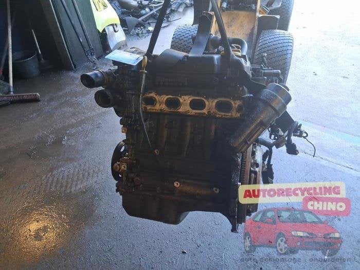 Motor van een Opel Corsa, Ophalen, Gebruikt, -, -