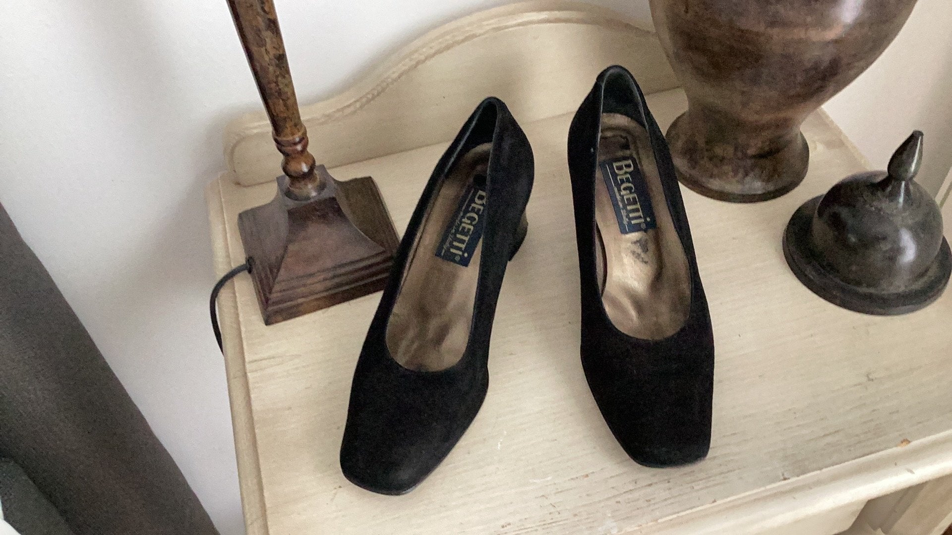 BEGETTI SCHOENEN ZWART SUEDE MAAT 37,5, Ophalen of Verzenden, Zo goed als nieuw, Zwart, Sneakers of Gympen