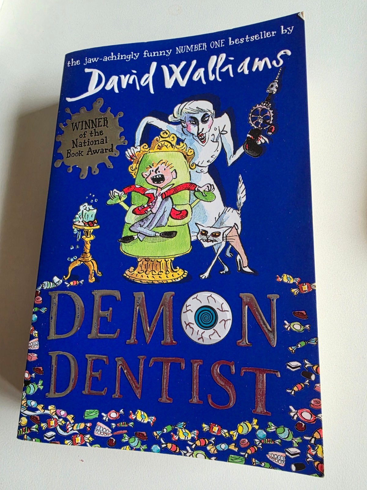 Demon Dentist - David Walliams (Engels), Boeken, Ophalen of Verzenden, Zo goed als nieuw, David Walliams, Fictie algemeen