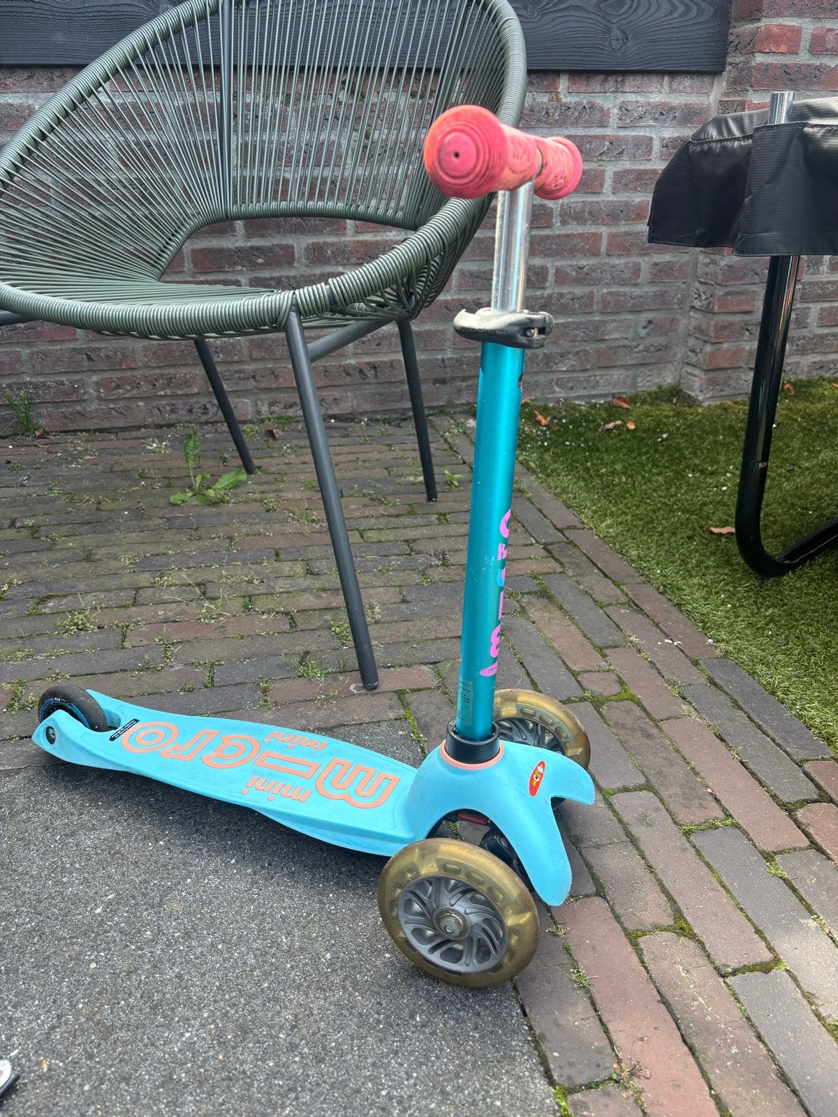 Micro Mini Step - Blauw met roze handvatten, Ophalen, Gebruikt, Gewone step