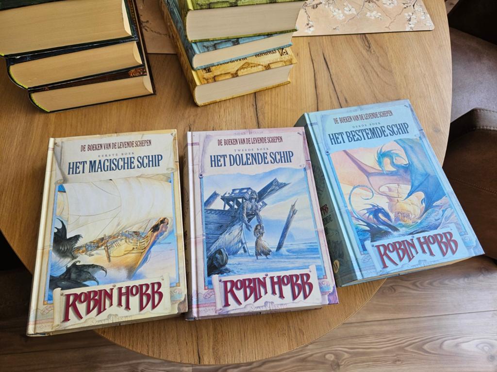Robin hobb compleet, Boeken, Ophalen of Verzenden, Gelezen
