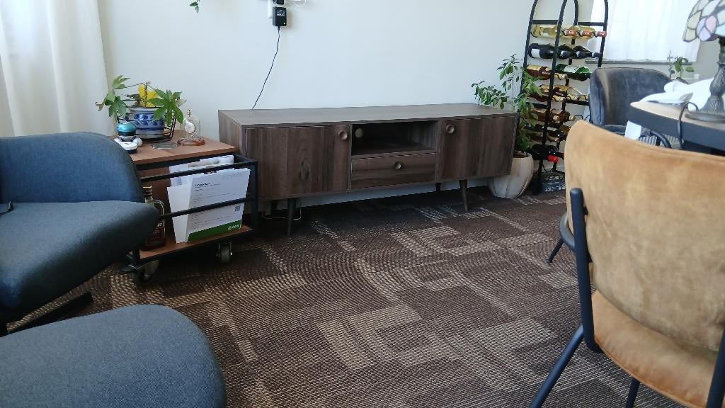 Dressoir 145cm lang, Ophalen, Met deur(en), Zo goed als nieuw, Alle stijlen