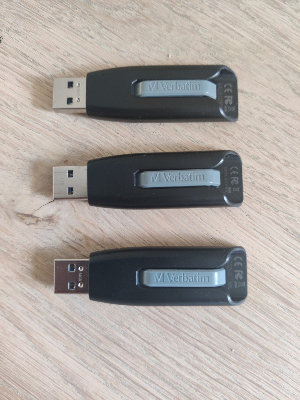 3x Verbatim USB-sticks 64GB - Zo goed als nieuw, Computers en Software, USB Sticks, Ophalen of Verzenden, Zo goed als nieuw, Verbatim