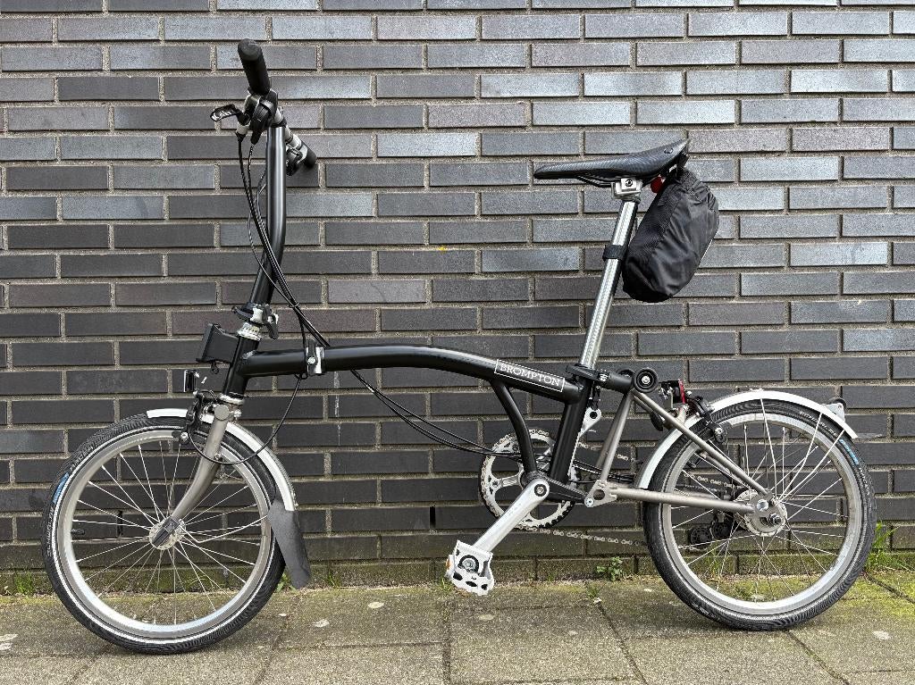 Brompton C Line Explore Superlight Titanium - Nieuwstaat, Fietsen en Brommers, Fietsen | Vouwfietsen, Ophalen, Brompton, 16 tot 18 inch