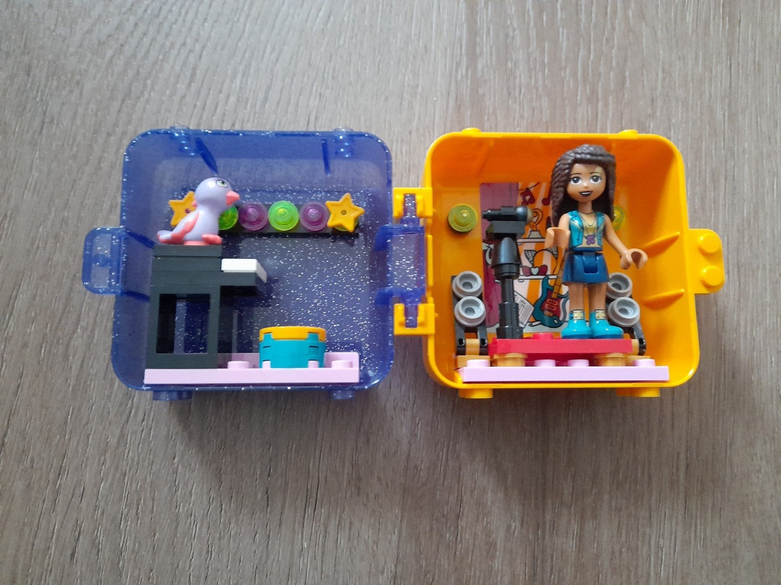 bijna gratis zgan Lego Friends kubus Karaoke, Lego, Overige typen, Friends, Ophalen of Verzenden