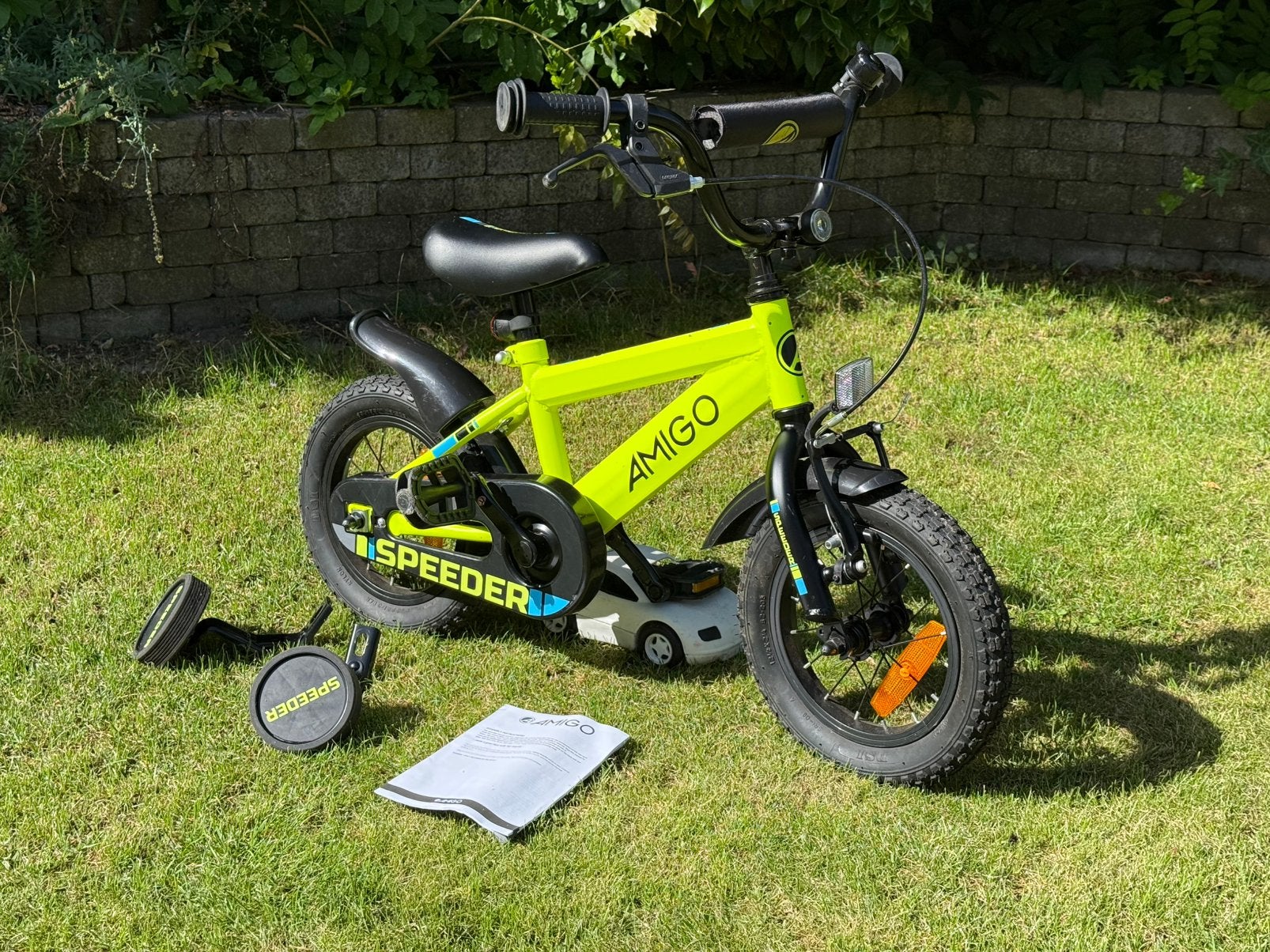 AMIGO Speeder 12 Inch Kinderfiets 2 tot 4 Jaar Geel/Zwart, Fietsen en Brommers, Fietsen | Kinderfietsjes, Ophalen, Terugtraprem