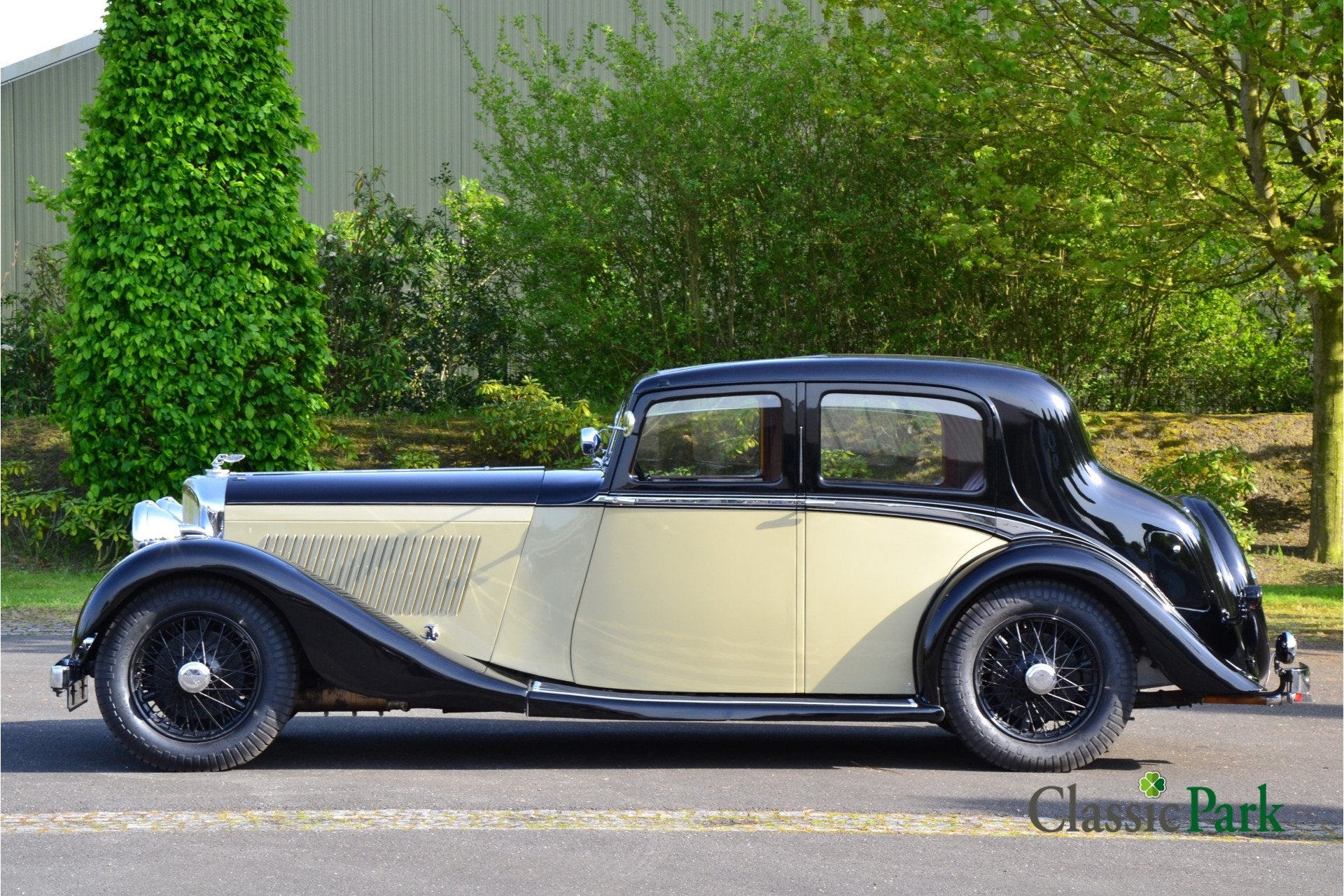 Bentley 3 ½ Litre Hooper Sports Saloon (Derby) (bj 1937), foto 2