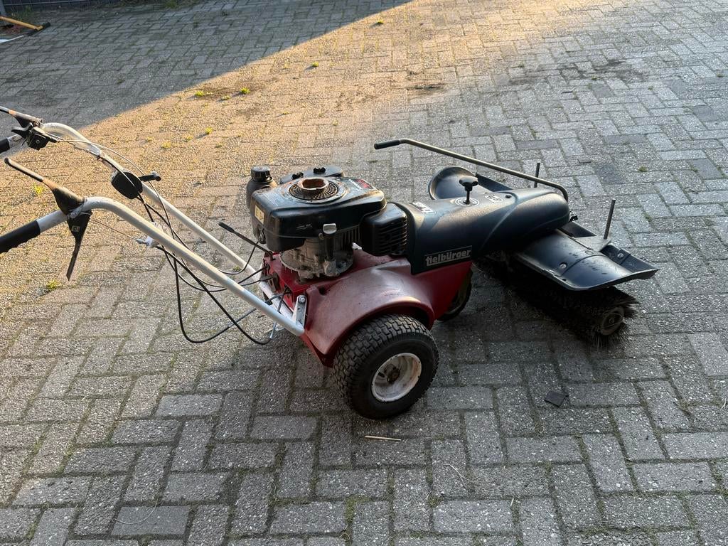 Tielbürger Veegmachine TK48 opknapper, Ophalen of Verzenden, Zo goed als nieuw