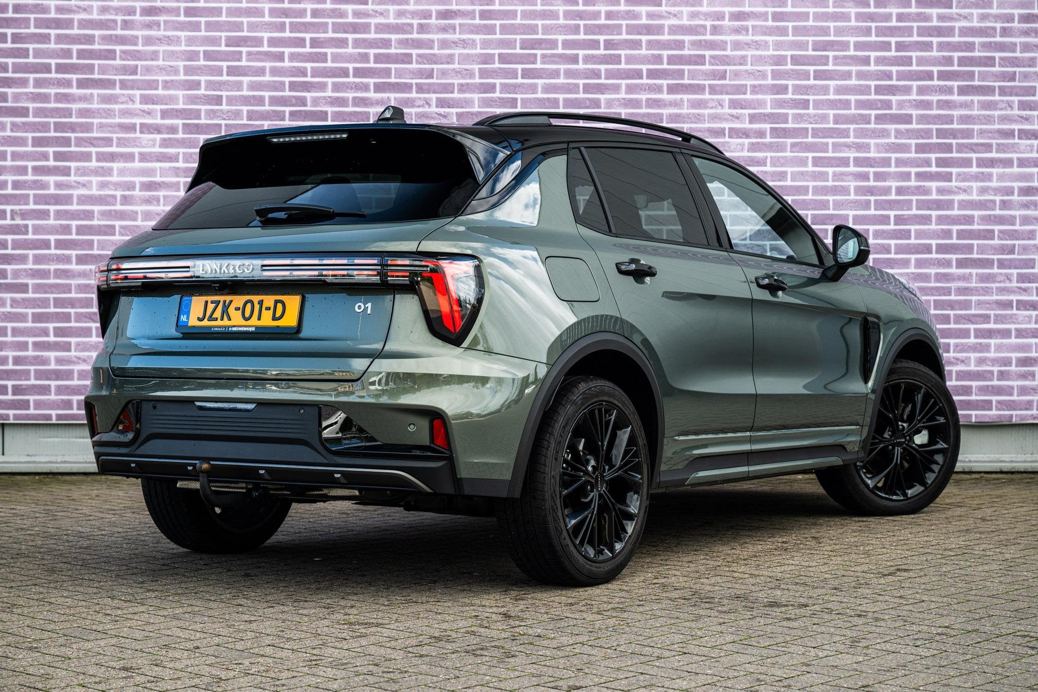 Lynk & Co 01 1.5 Plug-in Hybrid More | PHEV | Trekhaak | Two, Auto's, 12 maanden, 4 cilinders, Bedrijf, Hybride Elektrisch/Benzine