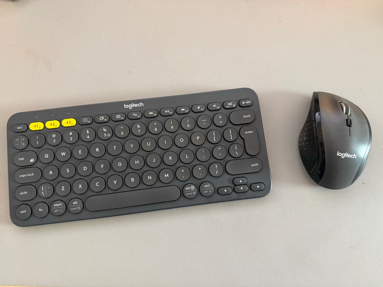 Logitech draadloze muis en toetsenbord set, Rechtshandig, Ergonomisch, Overige typen, Ophalen of Verzenden
