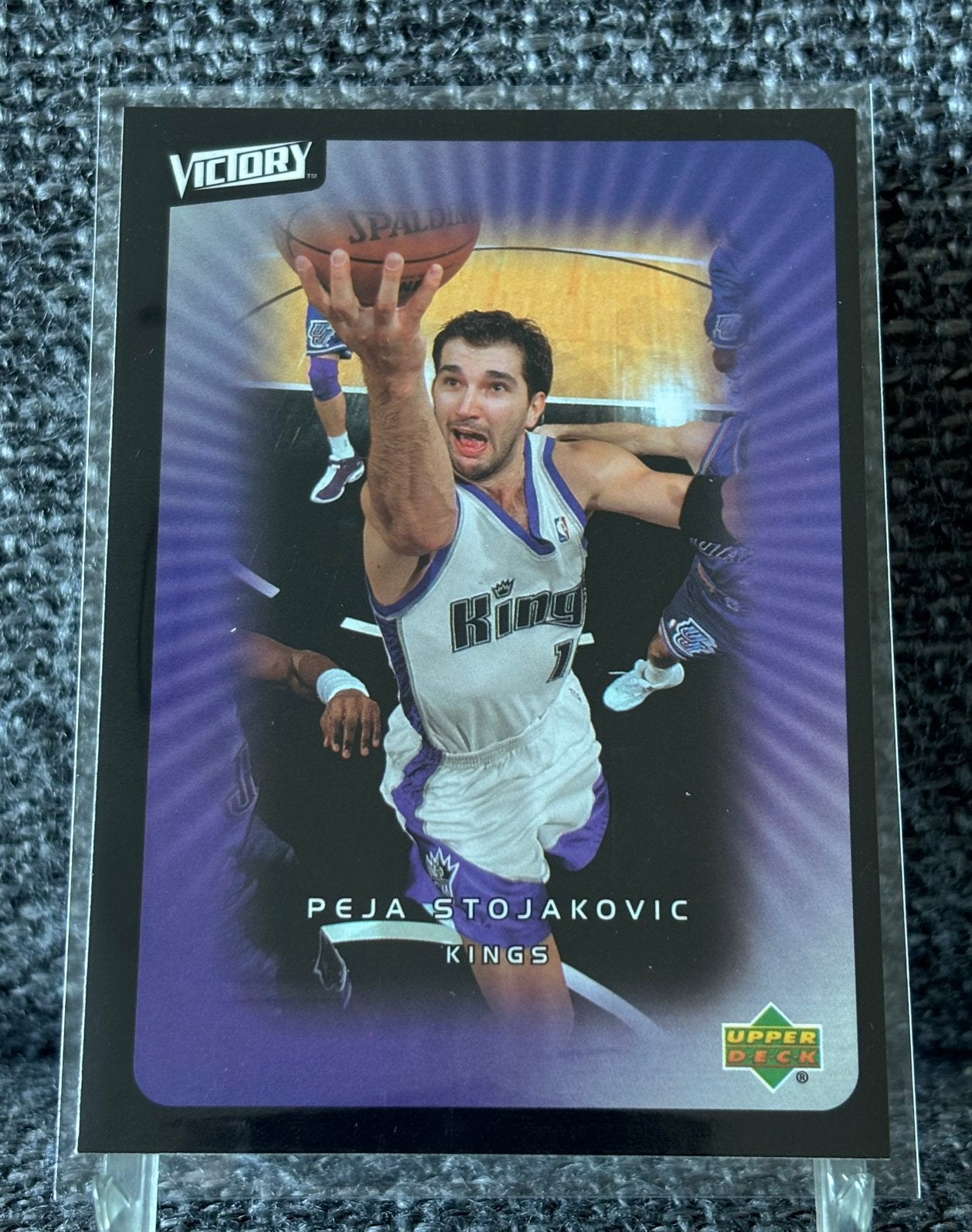 Peja Stojakovic Sacramento Kings Upper Deck Victory NBA card, Ophalen of Verzenden, Zo goed als nieuw, Plaatje