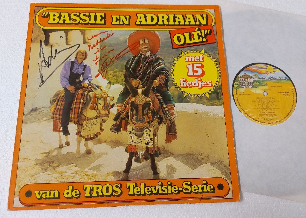 Bassie en Adriaan LP gesigneerd Olé met HANDTEKENINGEN, Cd's en Dvd's, LP, Gebruikt, Fotohoes, Ophalen of Verzenden