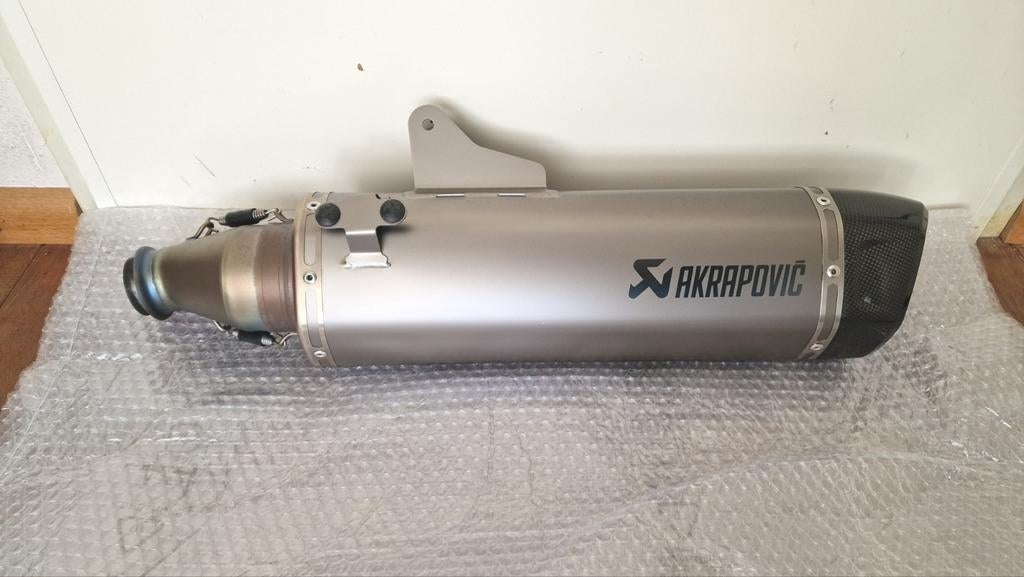 Akrapovic uitlaat voor KTM 690 SMC R, Ophalen, Gebruikt