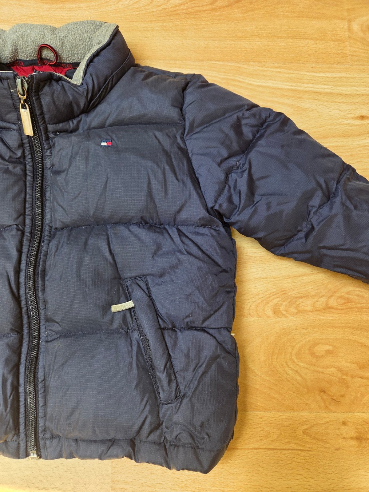 Tommy Hilfiger donsjas maat 92, Kinderen en Baby's, Kinderkleding | Maat 92, Jongen of Meisje, Ophalen of Verzenden, Jas, Tommy Hilfiger
