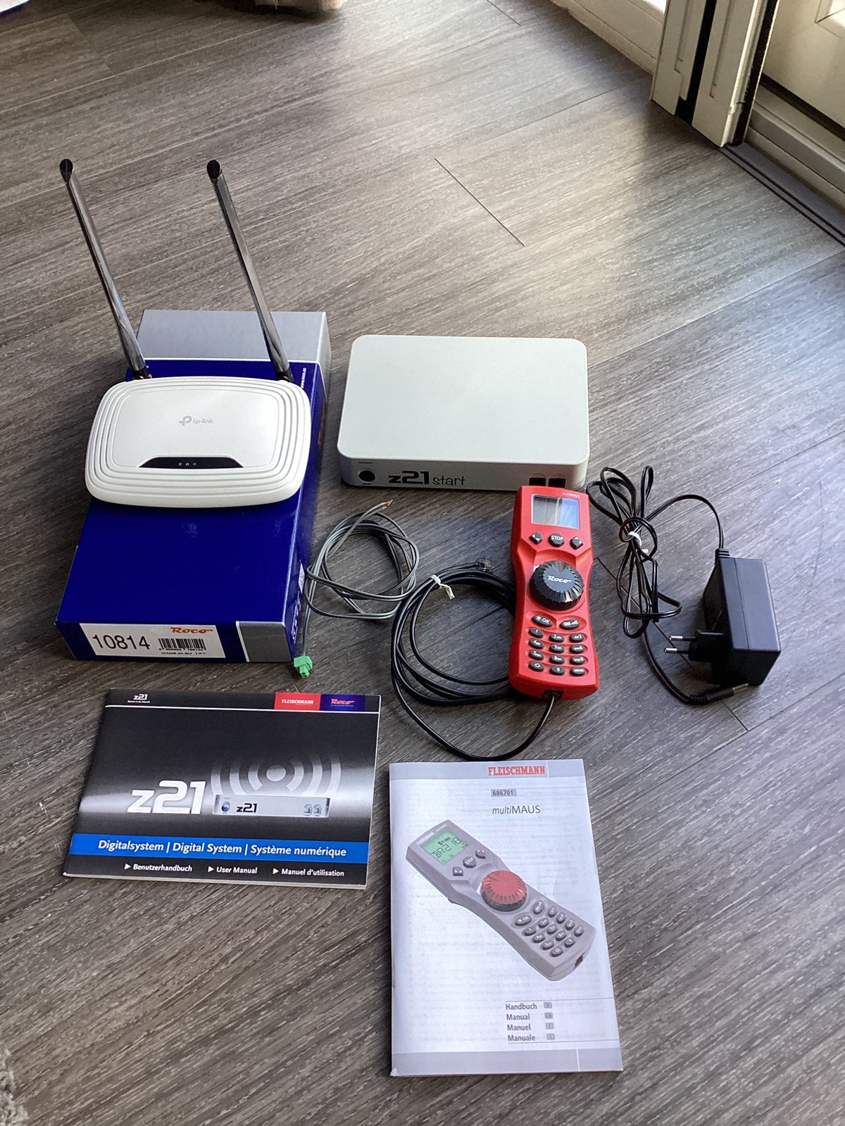 Fleischmann/Roco digitale Z21 start met router en multimaus, Transformator of Voeding, Gelijkstroom, Ophalen of Verzenden, Zo goed als nieuw