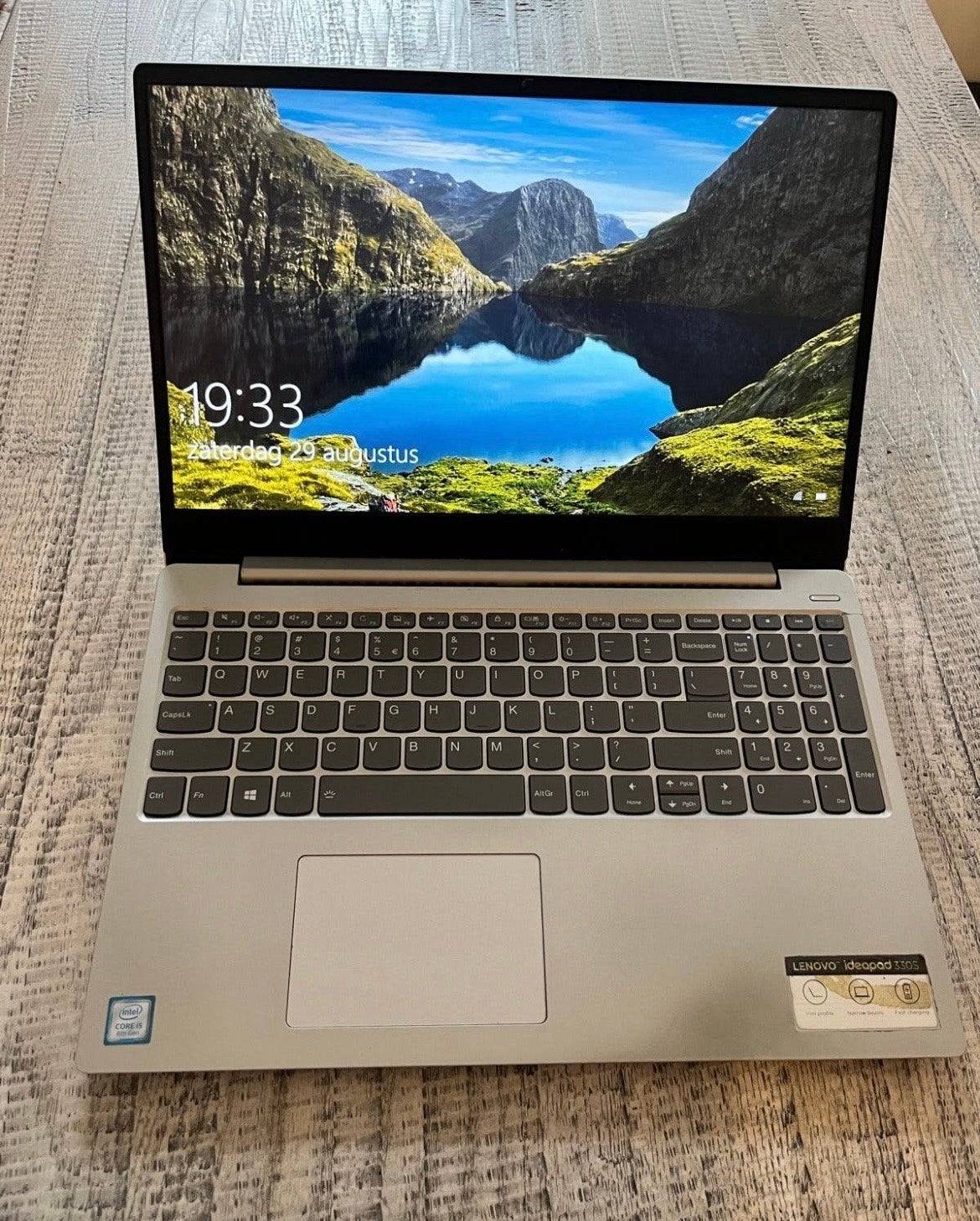 Lenovo Ideapad 330S - Zo goed als nieuw, Ophalen, 2 tot 3 Ghz, Qwerty, 8 GB
