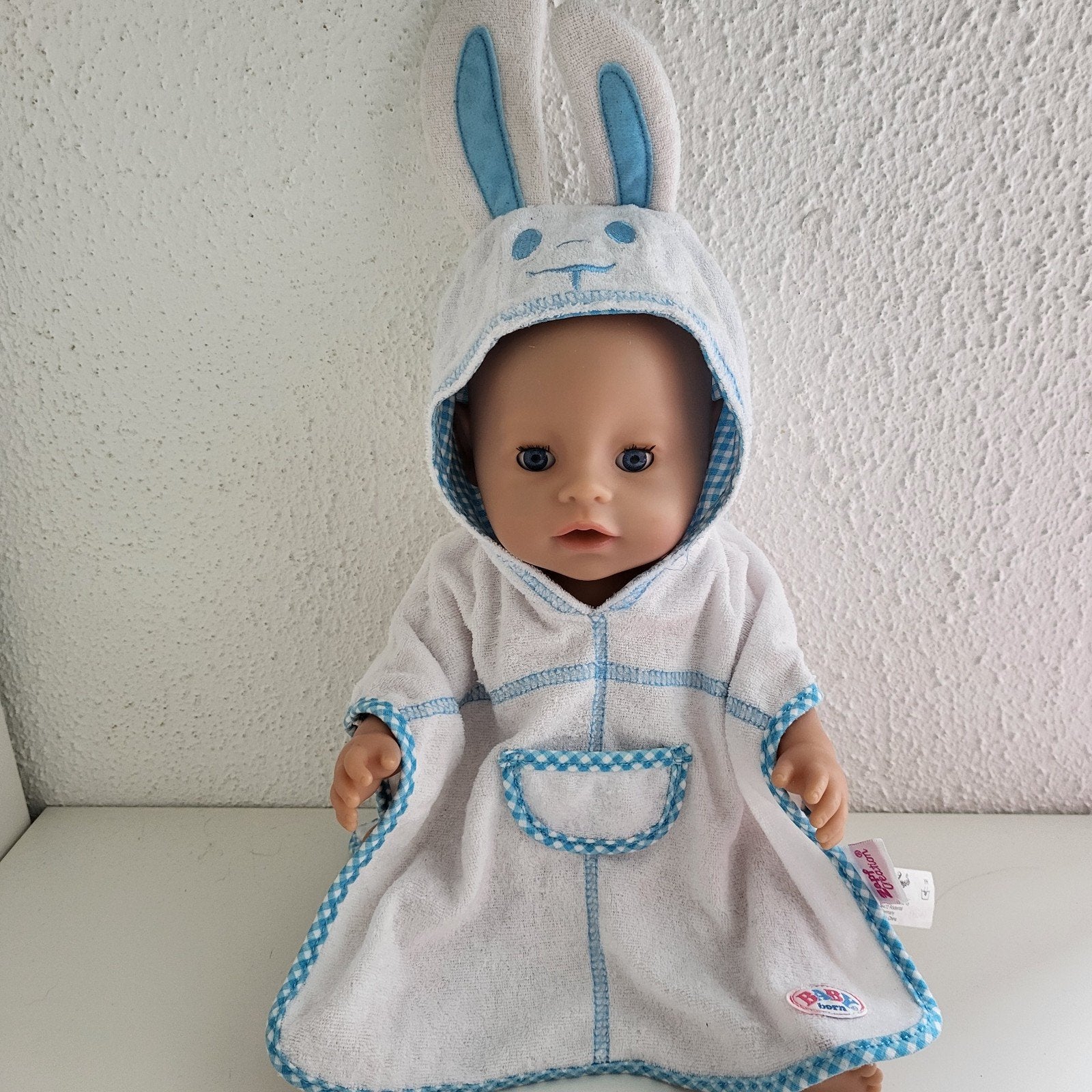 Baby born kleertjes badcape konijn babyborn.

Excl.pop, Ophalen of Verzenden, Zo goed als nieuw, Babypop