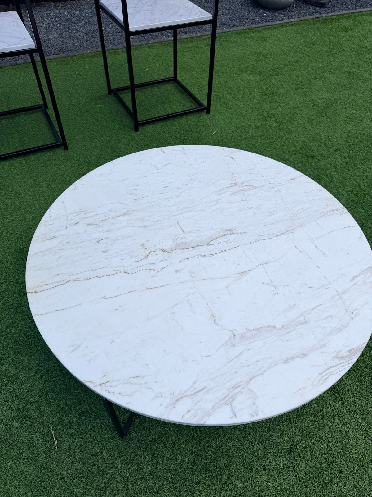 Layer by adje - Salontafel en 2 hoge kasten met marmerlook, Ophalen, Metaal of Aluminium, Rond, Zo goed als nieuw
