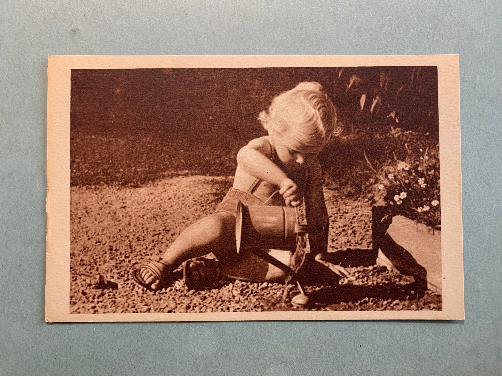 Kindje met gieter, Ophalen of Verzenden, Ongelopen, Kinderen