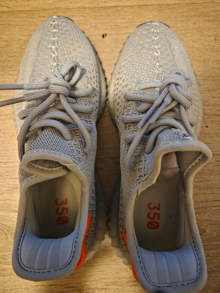Adidas Yeezy Boost 350 V2 Tail Light, Ophalen, Overige kleuren, Nieuw, Adidas