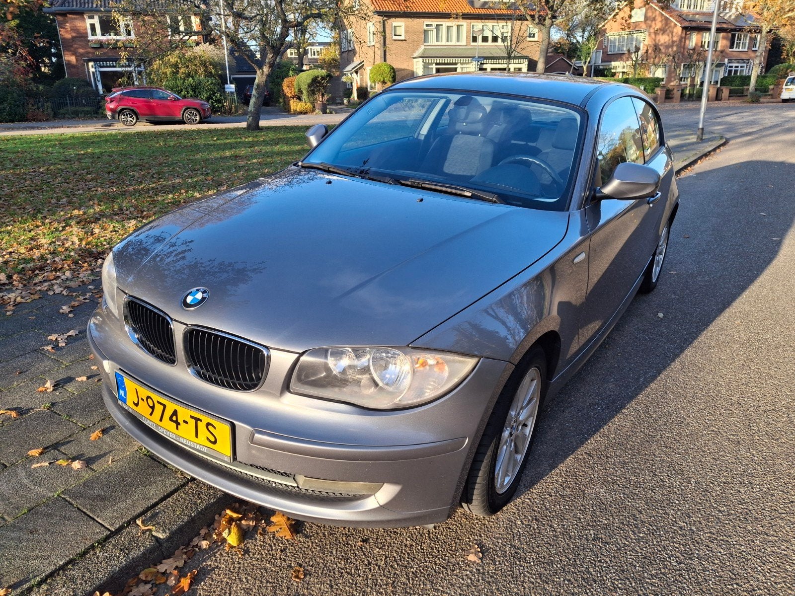 BMW 1-Serie 2.0 116I 3DR 2010 Grijs, 1-Serie, Achterwielaandrijving, 1995 cc, 4 cilinders