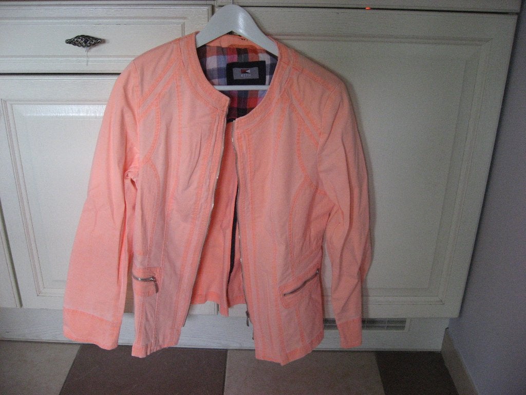 SALE peach roze jasje van Kirsten, mt 44, vlek in nek, Verzenden, Maat 42/44 (L), Oranje, Zo goed als nieuw