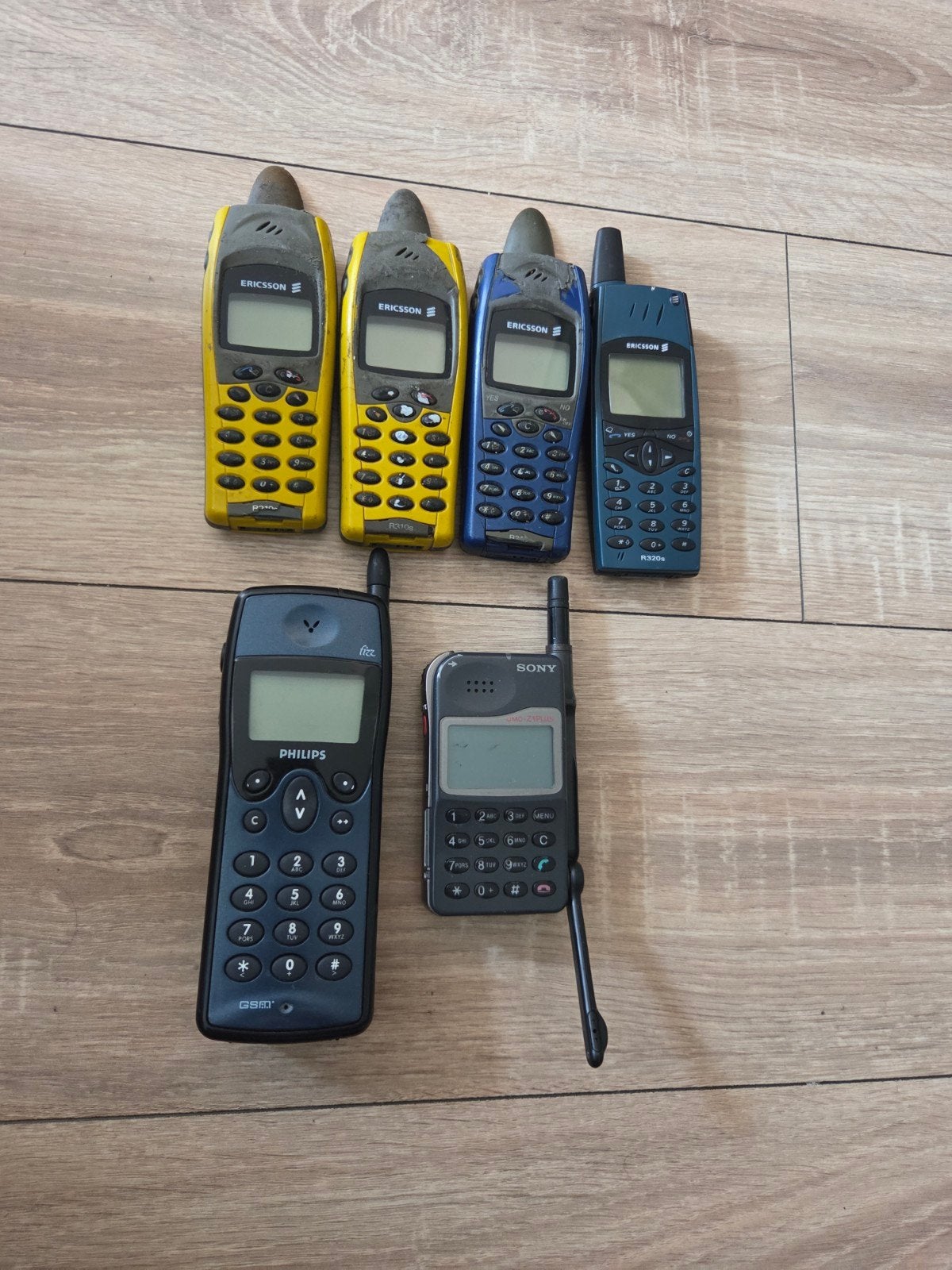 AANGEBODEN PARTIJ VAN 6 STUKS SONY, Gebruikt, Zwart, Ophalen of Verzenden, A
