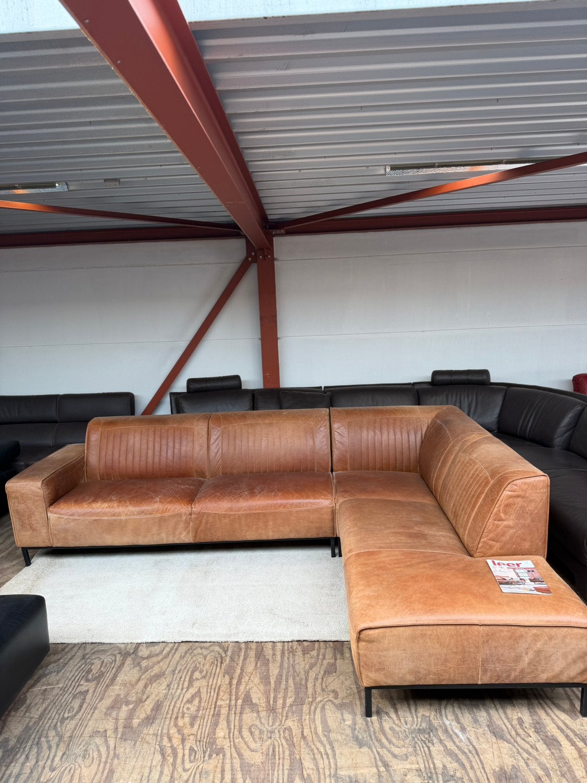Cognac kleur leren hoekbank bankstel industriële bank ZGAN, Huis en Inrichting, Design, Mariansoliak8@gmail.com, Zo goed als nieuw