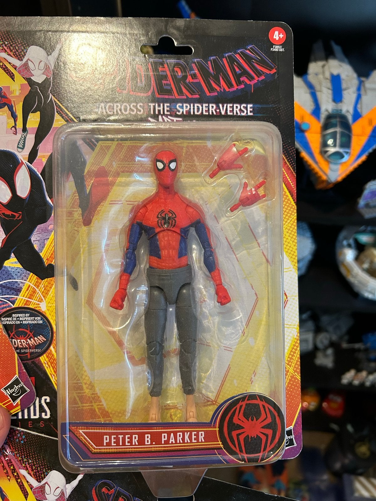 Marvel legends SpiderMan Across the SpiderVerse Peter Parker, Ophalen of Verzenden, Zo goed als nieuw