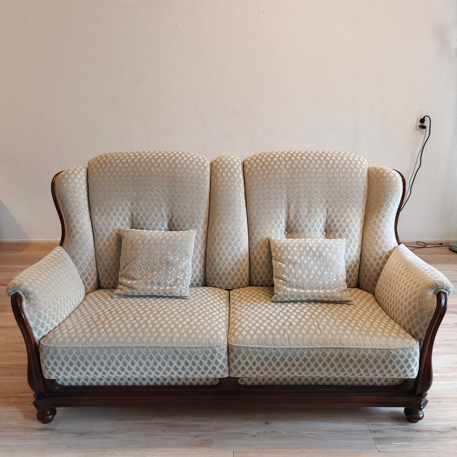 Lichtgewicht Designer Sofa Set met Dual Tone en Houten Frame, Driepersoons, 75 tot 100 cm, Ophalen of Verzenden, Zo goed als nieuw