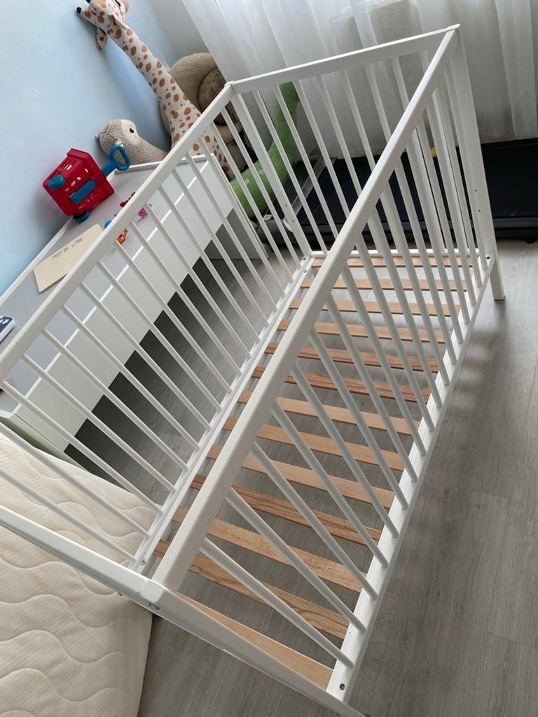 Puck ledikant bed + matras, Ophalen, Eenpersoons, Wit, Zo goed als nieuw