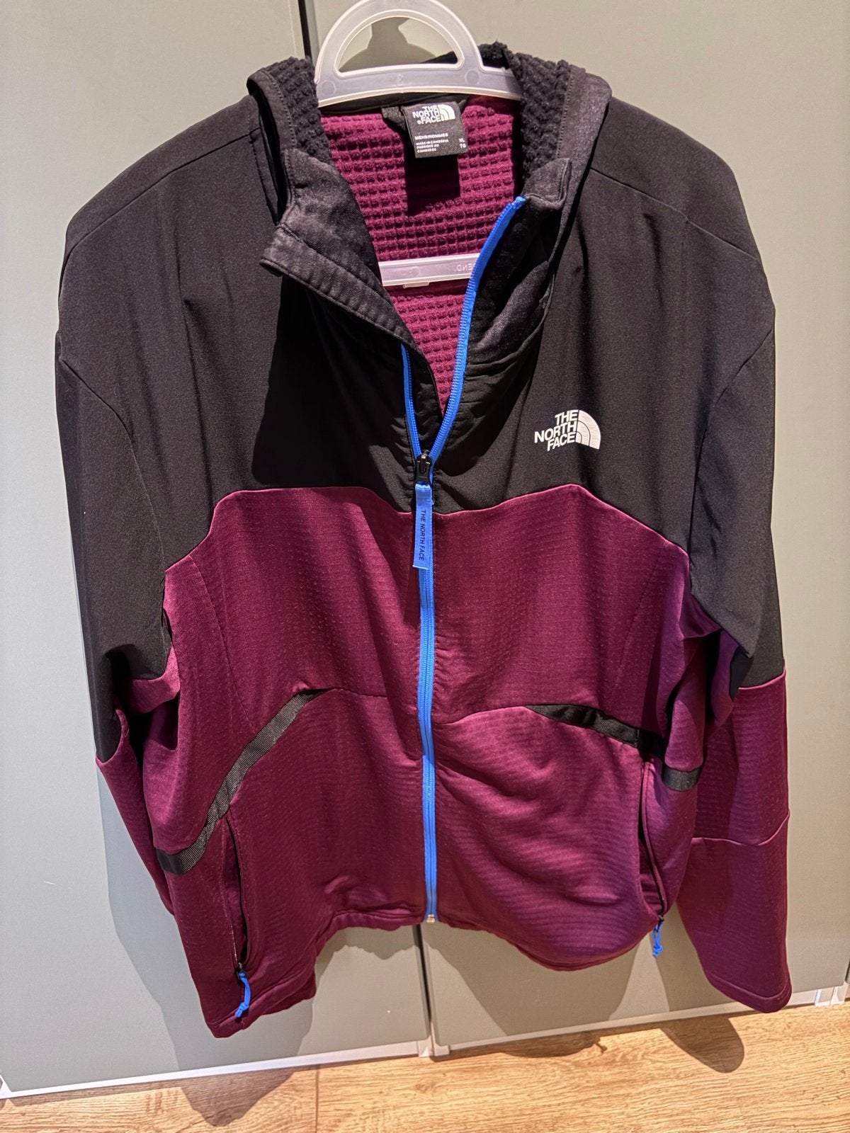 The North Face vest - Heren XL - Zwart/Paars, Ophalen of Verzenden, Zo goed als nieuw, Maat 56/58 (XL), Zwart
