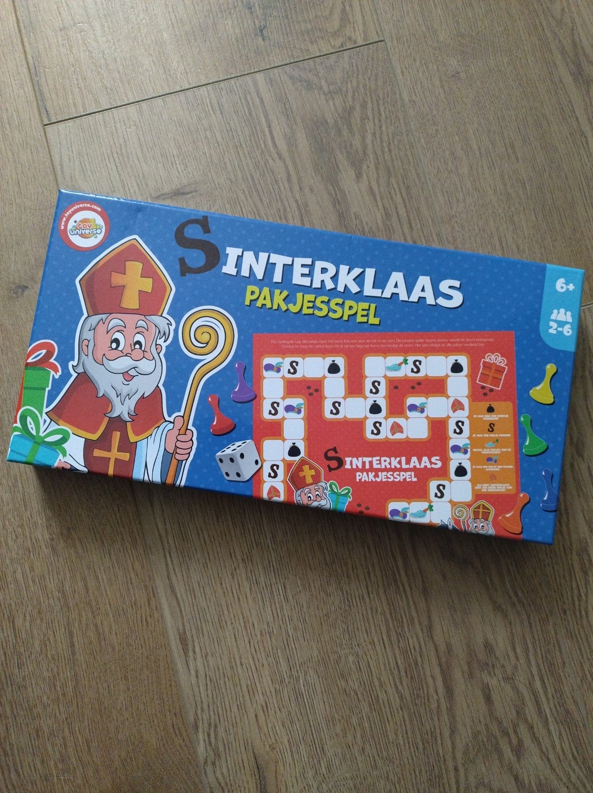 Sinterklaas Pakjesspel - Leuk bordspel voor de feestdagen, Vijf spelers of meer, Ophalen of Verzenden, Zo goed als nieuw