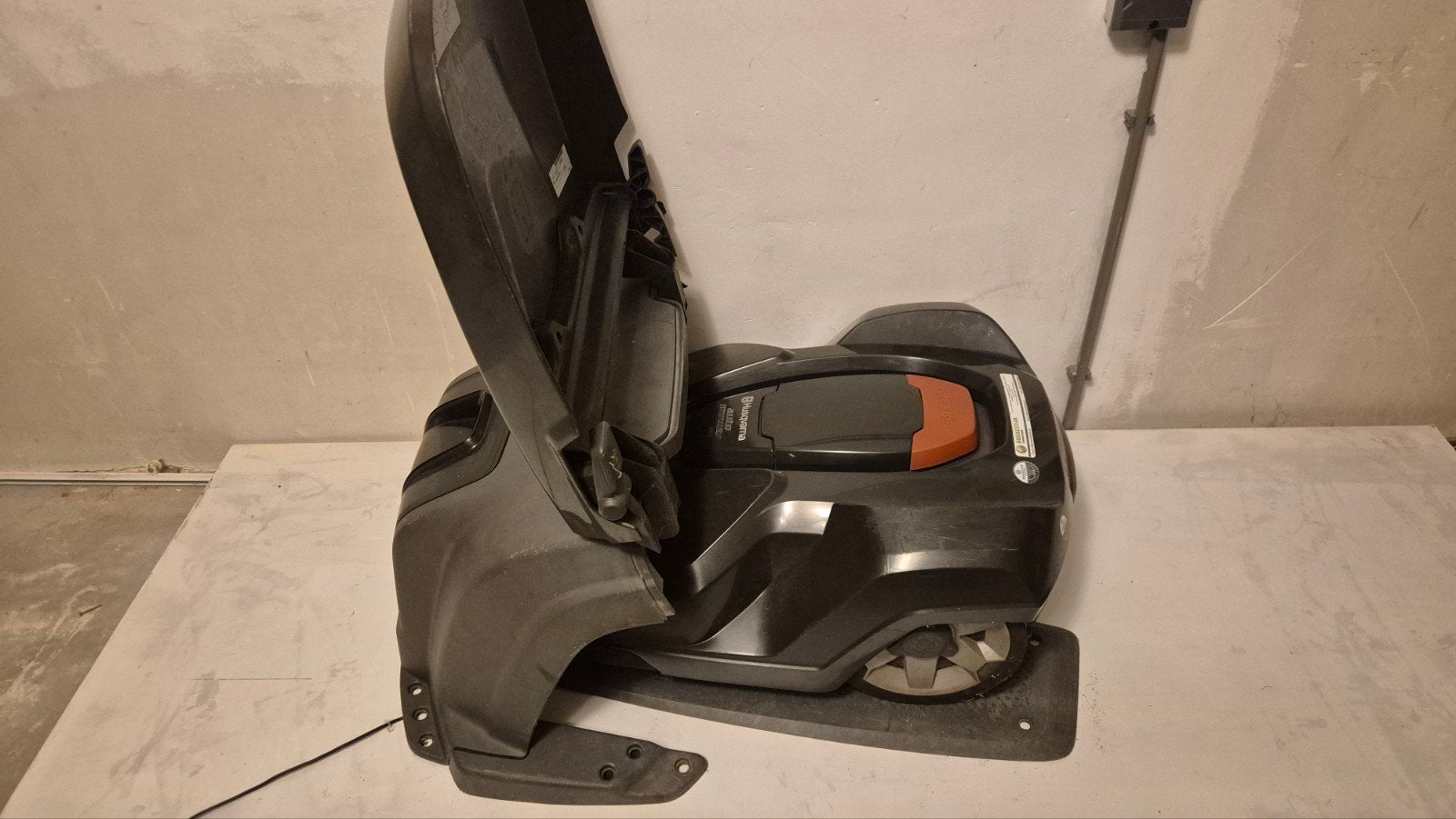 Husqvarna Automower 430X robotmaaier voor gazons tot 3200 m², Ophalen, Gebruikt, 20 tot 25 cm, Husqvarna