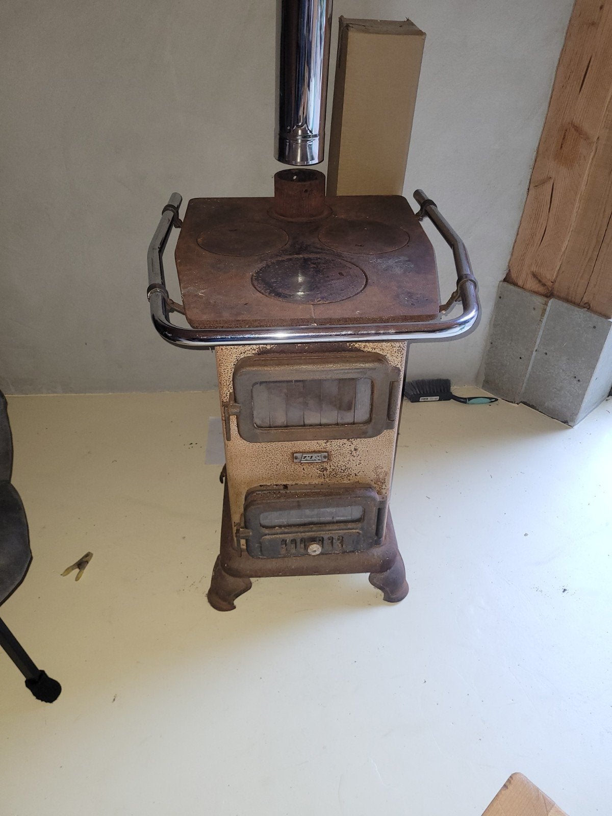 Vintage Laura houtkachel - Gebruikt, Huis en Inrichting, Kachels, Ophalen, Gebruikt, Houtkachel, Vrijstaand