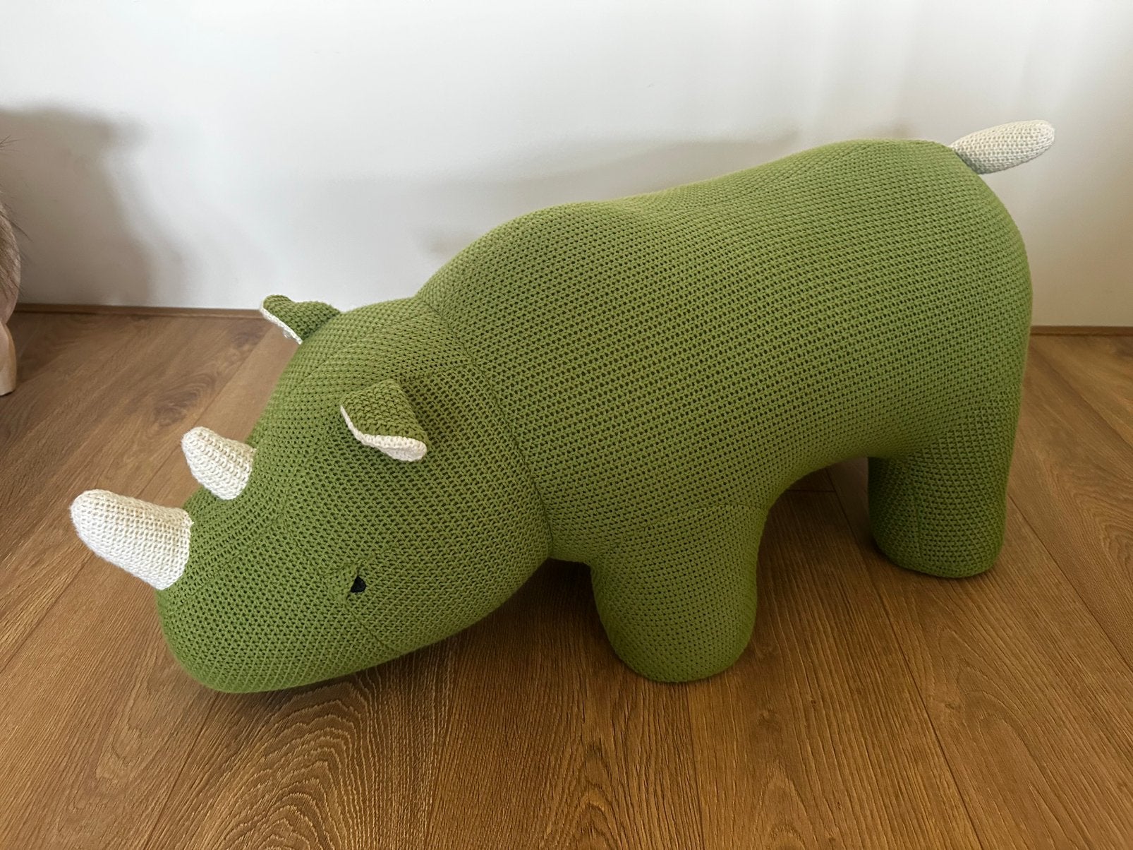 Neushoorn poef kinderkamer, Ophalen, Zo goed als nieuw, Overige typen
