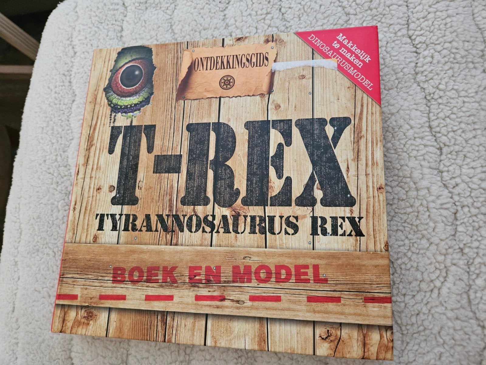 T-Rex Boek en Model - Ontdekkingsgids Tyrannosaurus Rex, Ophalen of Verzenden, Zo goed als nieuw, REBO Publishers B.V., Non-fictie