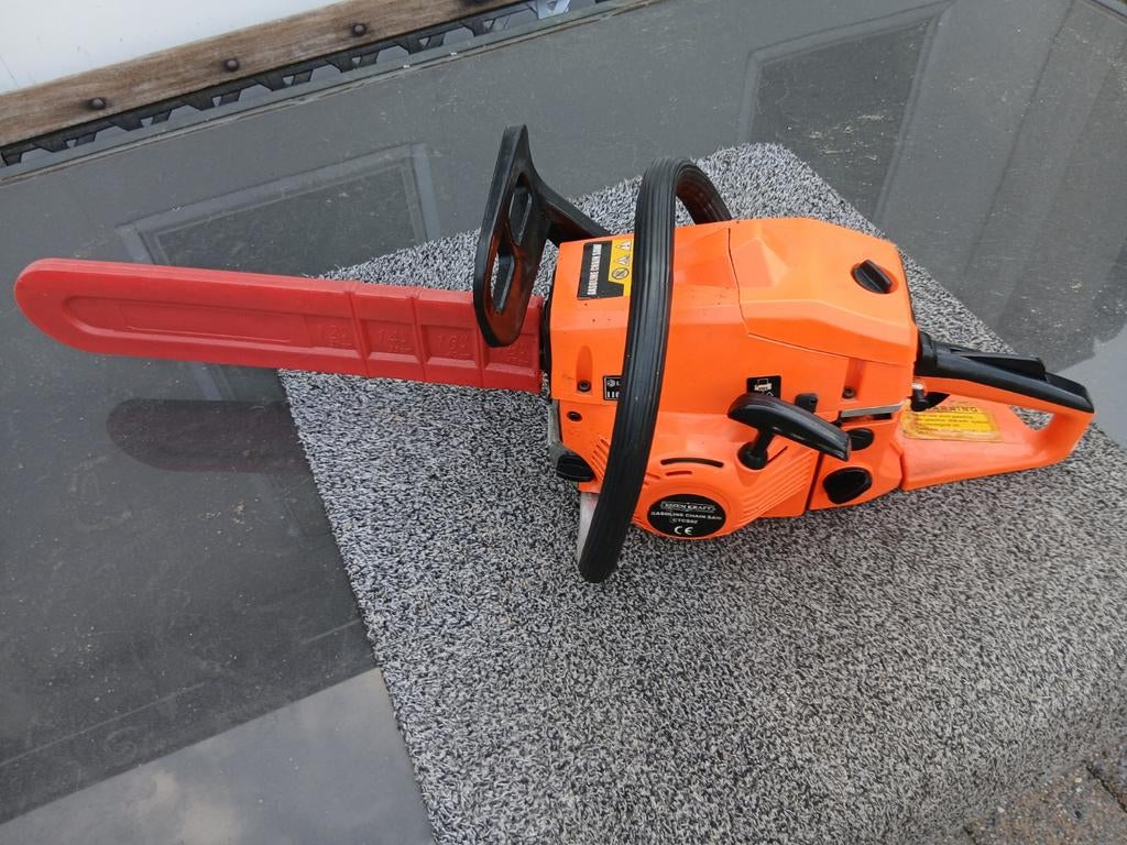 Krachtige benzine kettingzaag - Ideaal voor tuin en bos, Tuin en Terras, Handzagen, Ophalen, Gebruikt, Boomzaag, Onbekend