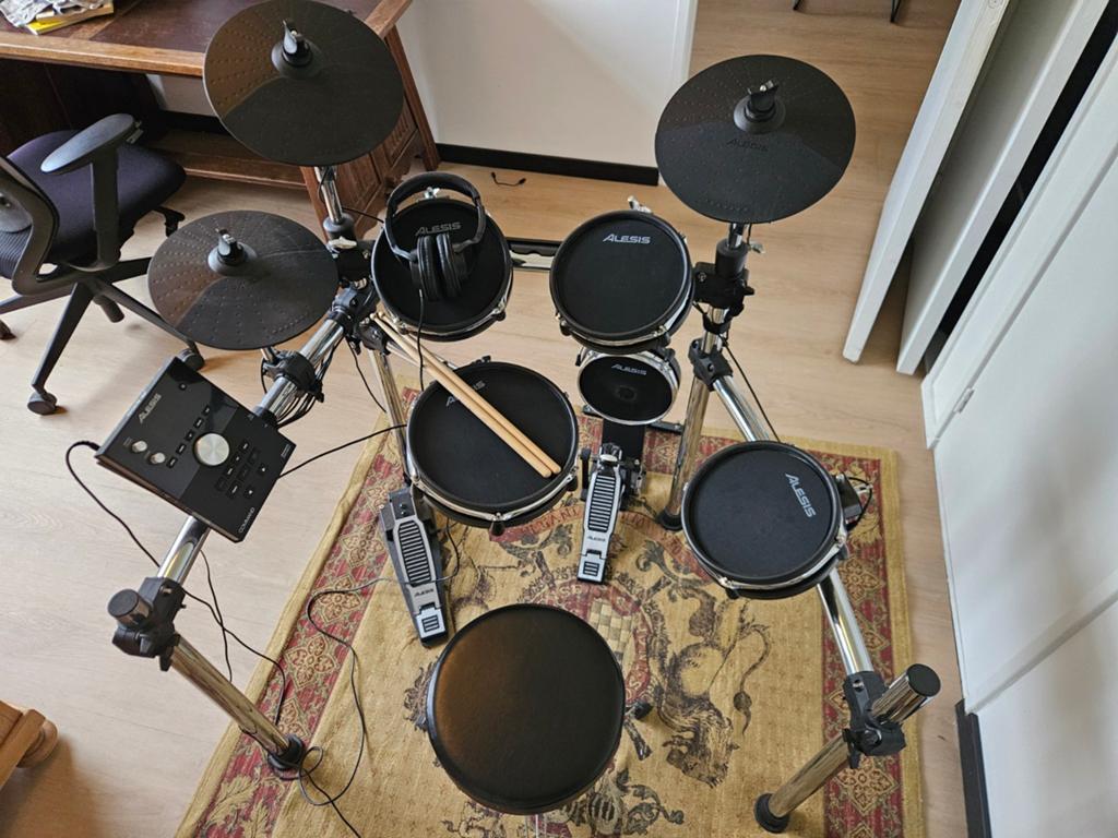 Alesis Command Mesh Elektronisch Drumstel, Muziek en Instrumenten, Drumstellen en Slagwerk, Ophalen of Verzenden, Zo goed als nieuw