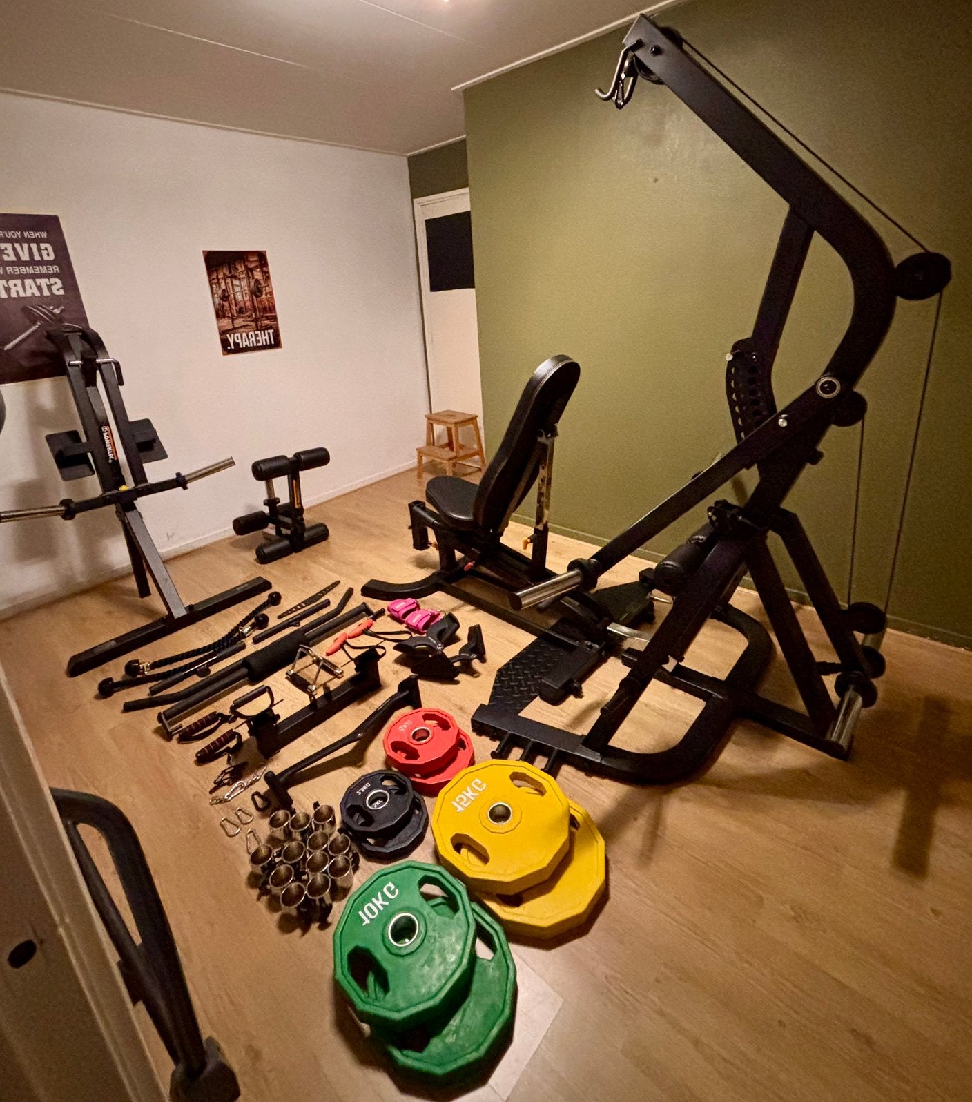 Complete Powertec Homegym + Accessoires + Gewichten, Sport en Fitness, Ophalen, Benen, Krachtstation, Zo goed als nieuw